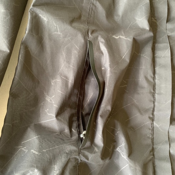 Mondetta Rain Jacket, Size XS, Black - Picture 9 of 16